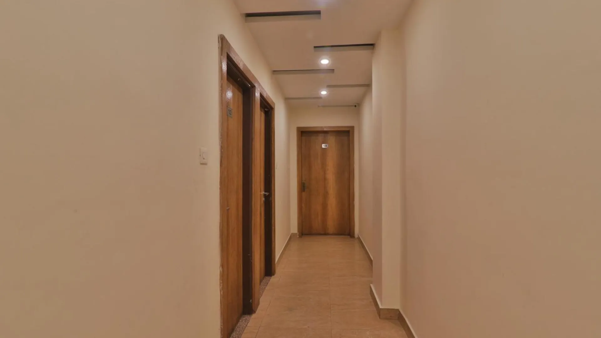 Grand Janki Most Premium And Luxury Family Preferred Hotel In Varanasi Near Kashi Vishwanath Temple With Free Parking And Free Wifi