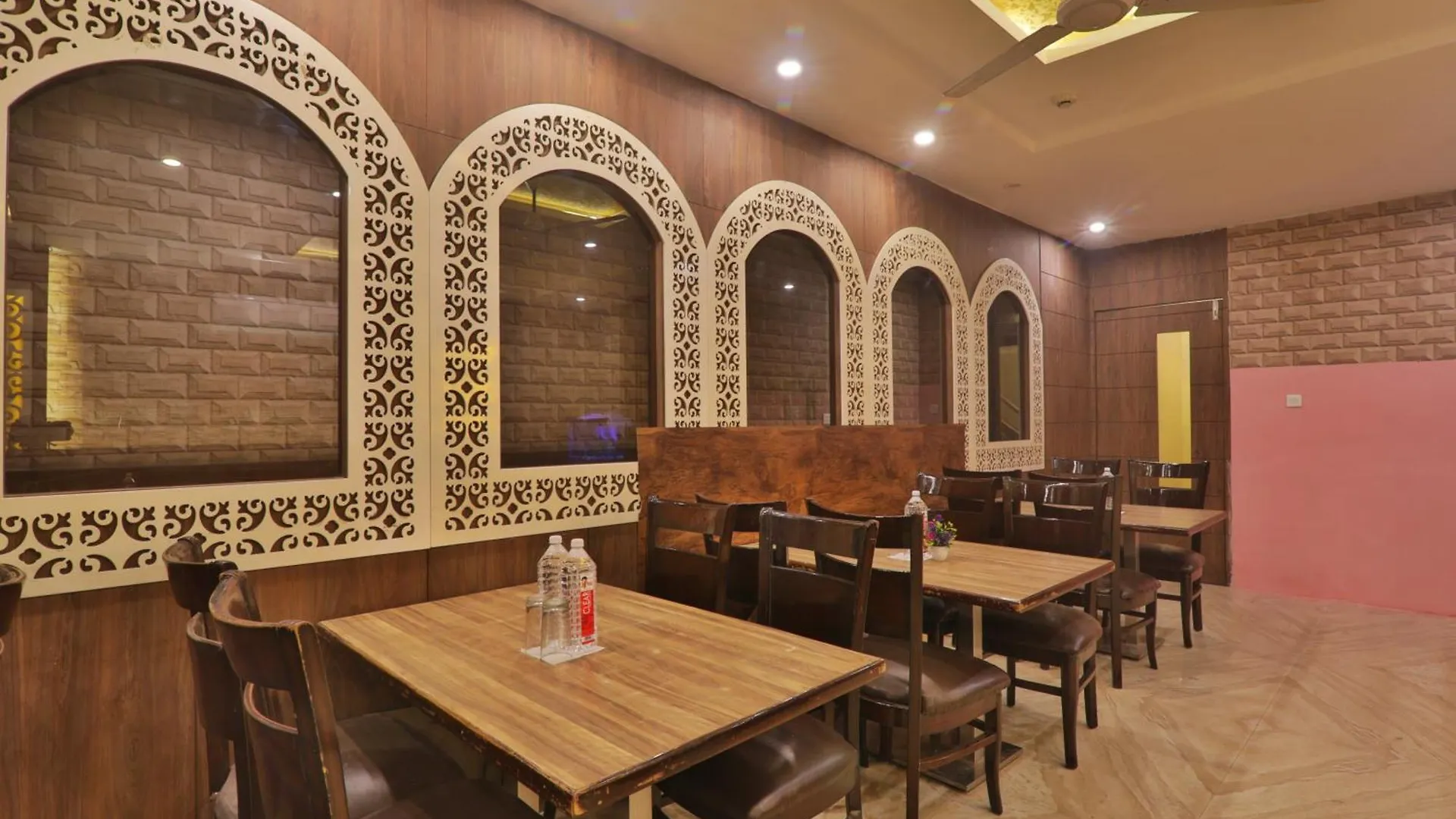 Grand Janki Most Premium And Luxury Family Preferred Hotel In Varanasi Near Kashi Vishwanath Temple With Free Parking And Free Wifi